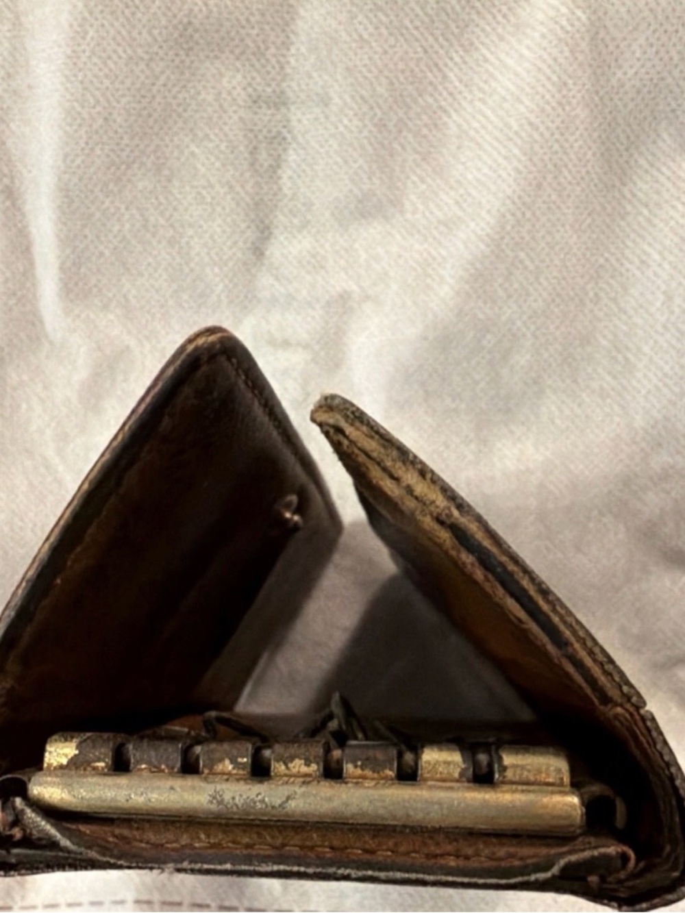 Vintage Louis Vuitton Monogram 6-Key Holder – Authentic - Picture 7 of 8